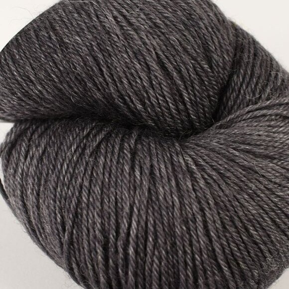 Plucky Knitter Nifty Yarn Merino Cashmere Nettle Blend Medieval Gray - Picture 2 of 3